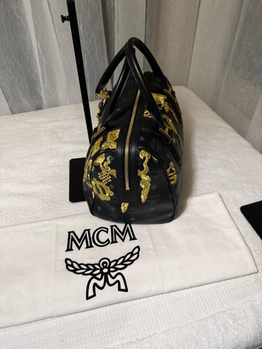 *RARE* MCM Black Leather Speedy 30,  Gold Embroidered Accents and Red/Navy Trim - Picture 6 of 15